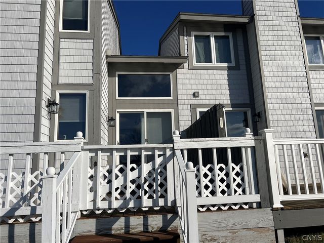 378 Summerhaven Drive North, Manlius, NY 13057