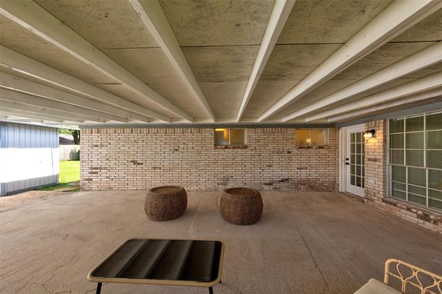 8511 Honeysuckle Street, Highlands, TX 77562