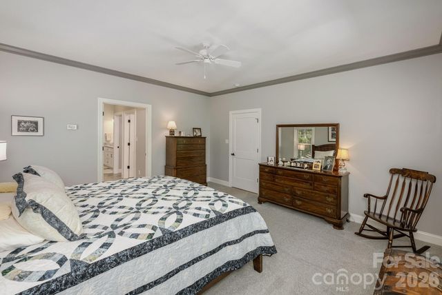 8 MANORWOOD Court, Flat Rock, NC 28731