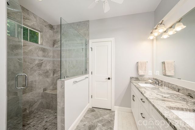 8 MANORWOOD Court, Flat Rock, NC 28731
