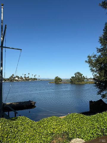 45 Bahama Reef, Novato, CA 94949