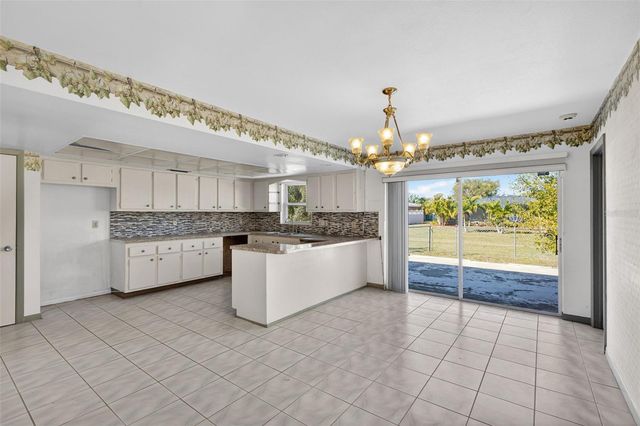 10 GOLFVIEW ROAD, Rotonda West, FL 33947