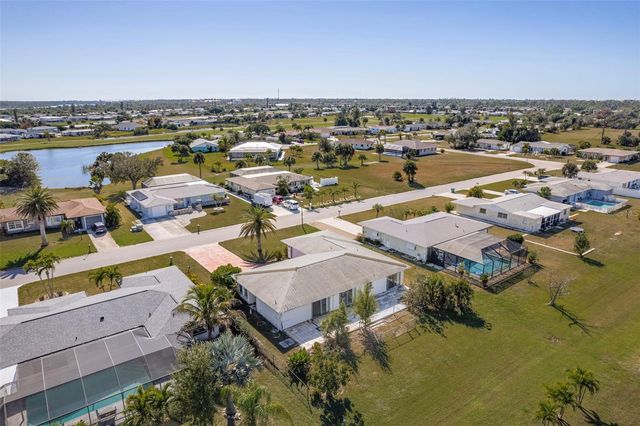 10 GOLFVIEW ROAD, Rotonda West, FL 33947