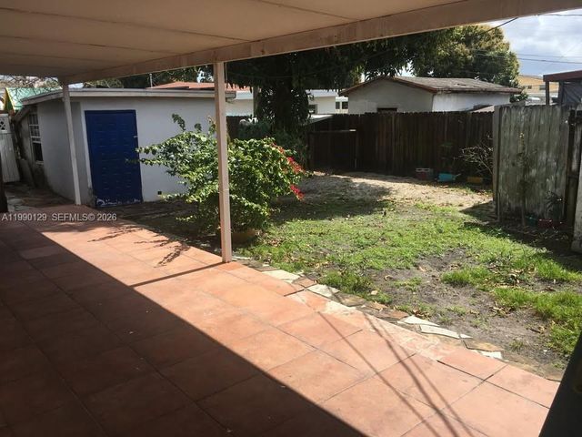 625 E 8th Ct, Hialeah, FL 33010