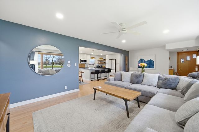 1920 S 4th Street, Dekalb, IL 60115