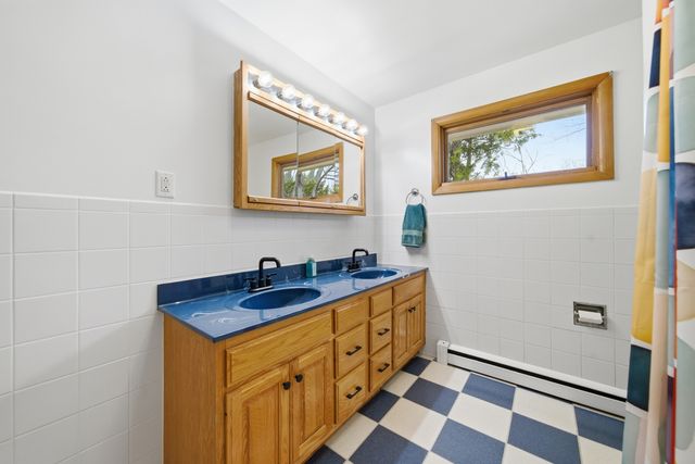 1920 S 4th Street, Dekalb, IL 60115