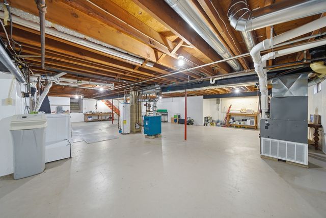 1920 S 4th Street, Dekalb, IL 60115