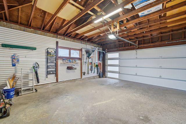 1920 S 4th Street, Dekalb, IL 60115