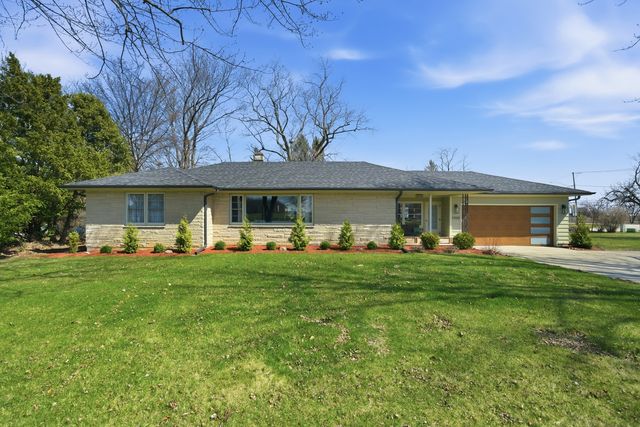 1920 S 4th Street, Dekalb, IL 60115