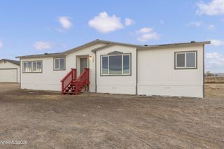 3225 E Antelope Street, Silver Springs, NV 89429