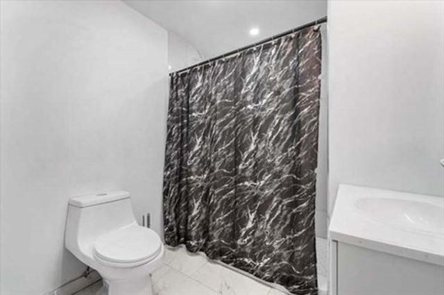 316 Essex St, Lynn, MA 01902
