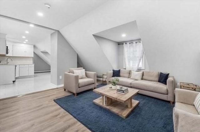 316 Essex St, Lynn, MA 01902