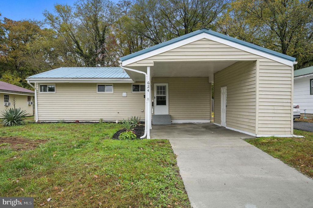 624 RIVER RD, Dover, DE 19901