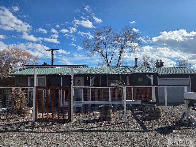 406 S Terrace Street, Salmon, ID 83467