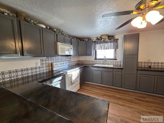 406 S Terrace Street, Salmon, ID 83467