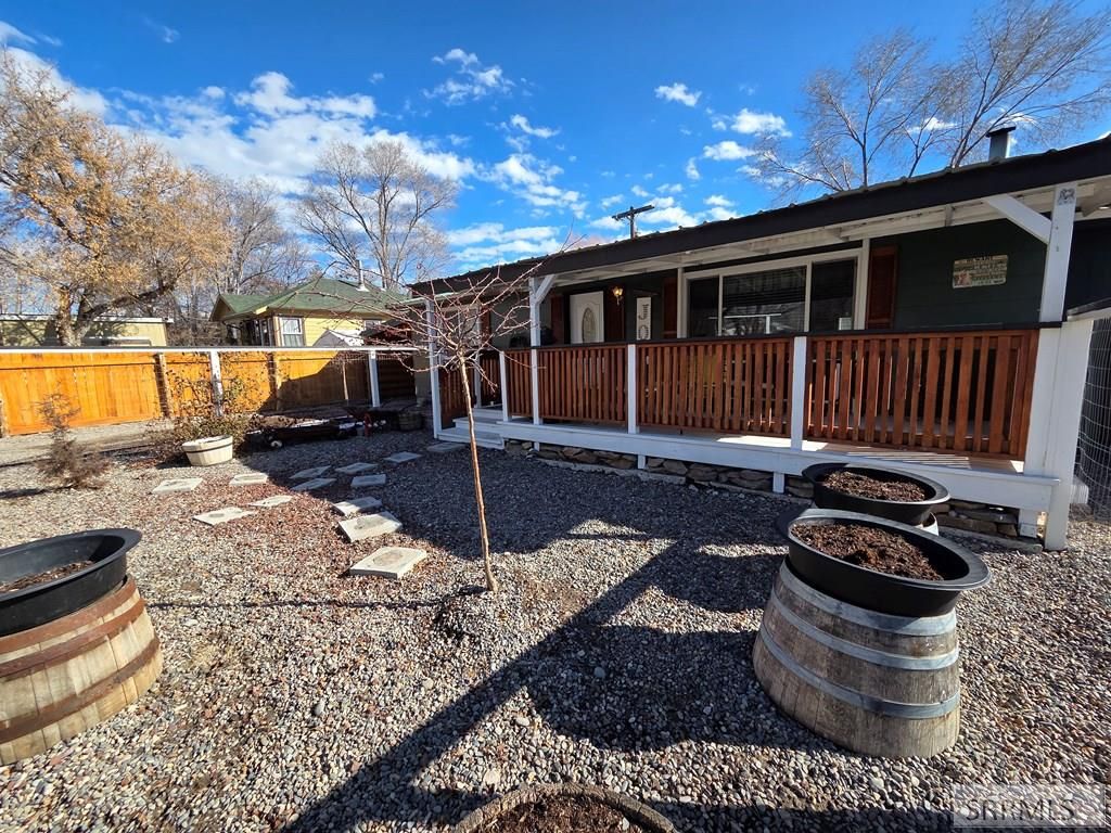 Image 6 of property listing at 406 S Terrace Street, Salmon, ID 83467