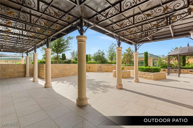 9101 Alta Drive 102, Las Vegas, NV 89145