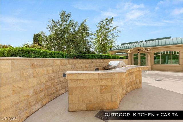 9101 Alta Drive 102, Las Vegas, NV 89145