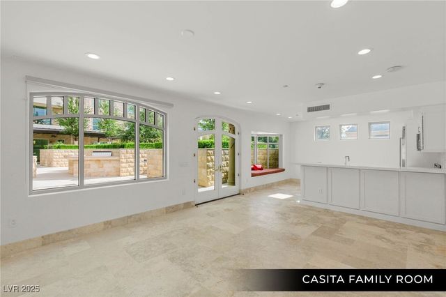 9101 Alta Drive 102, Las Vegas, NV 89145