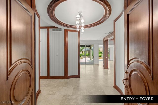 9101 Alta Drive 102, Las Vegas, NV 89145