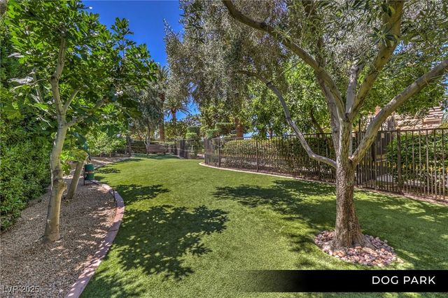 9101 Alta Drive 102, Las Vegas, NV 89145