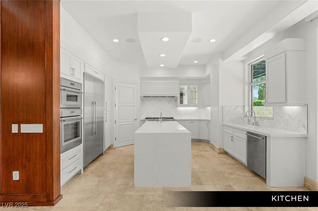 9101 Alta Drive 102, Las Vegas, NV 89145