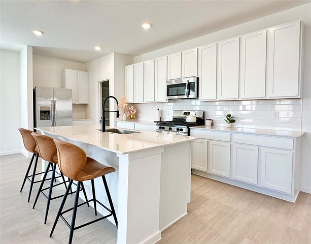 2524 Lago Costa Drive, Texas City, TX 77568