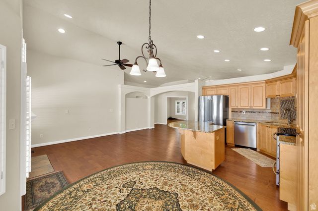 4561 S LORI LEIGH LN, Millcreek, UT 84117