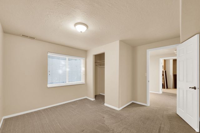 4561 S LORI LEIGH LN, Millcreek, UT 84117