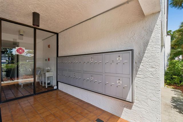 2593 COUNTRYSIDE BOULEVARD 7309, Clearwater, FL 33761