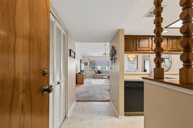 2593 COUNTRYSIDE BOULEVARD 7309, Clearwater, FL 33761