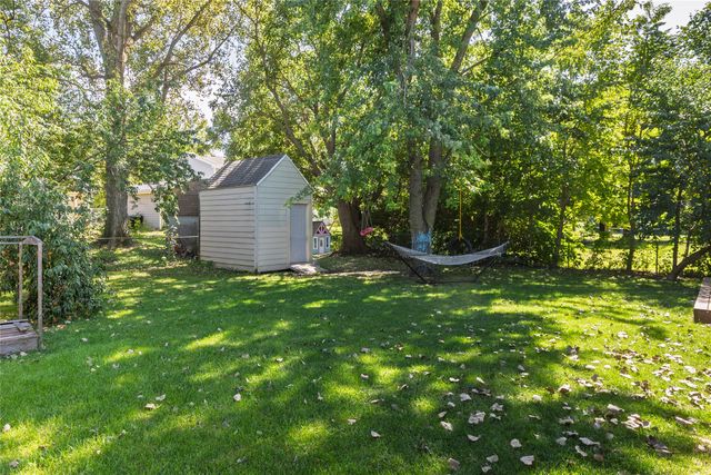 225 10th Street SE, Bondurant, IA 50035