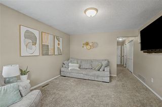 225 10th Street SE, Bondurant, IA 50035