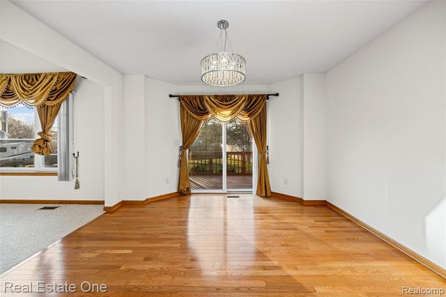 4438 Great Oaks Drive, Grand Blanc, MI 48439