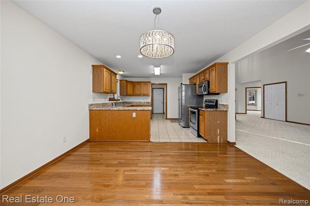 4438 Great Oaks Drive, Grand Blanc, MI 48439