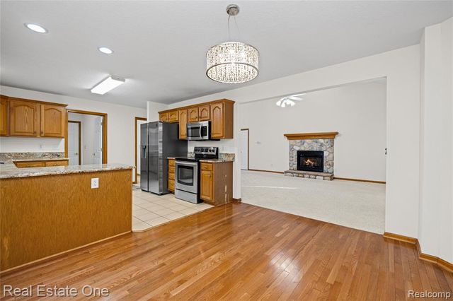 4438 Great Oaks Drive, Grand Blanc, MI 48439