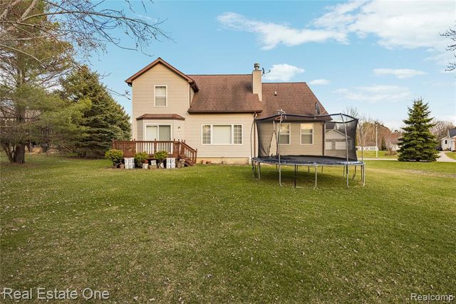 4438 Great Oaks Drive, Grand Blanc, MI 48439
