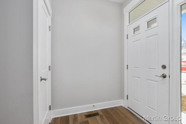 2243 Watertown Way Ne 62, City Of Grand Rapids, MI 49505