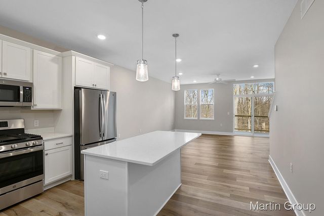 2243 Watertown Way Ne 62, City Of Grand Rapids, MI 49505