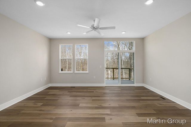2243 Watertown Way Ne 62, City Of Grand Rapids, MI 49505