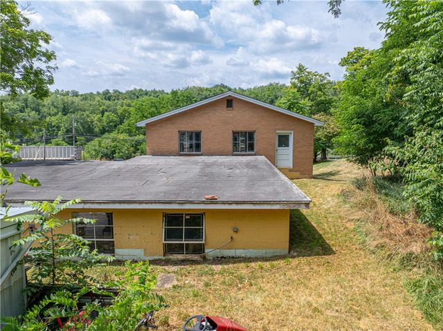 1120 Henderson Ave, Canton Twp, PA 15301