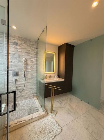 851 NE 1st Ave 2301, Miami, FL 33132