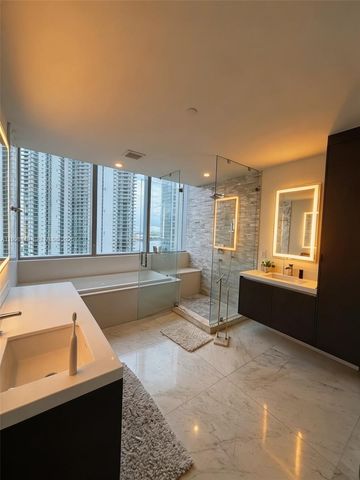 851 NE 1st Ave 2301, Miami, FL 33132