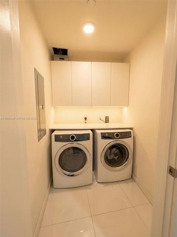 851 NE 1st Ave 2301, Miami, FL 33132