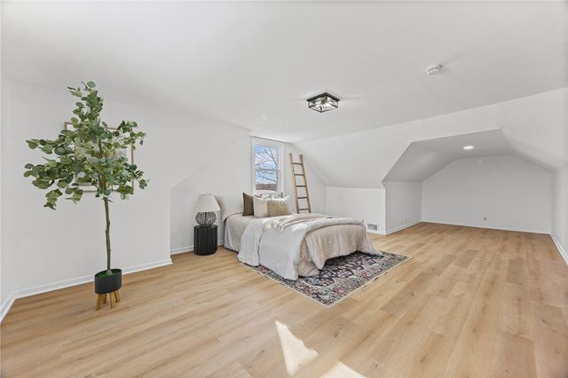 998 Washington Street, Ogden, NY 14559