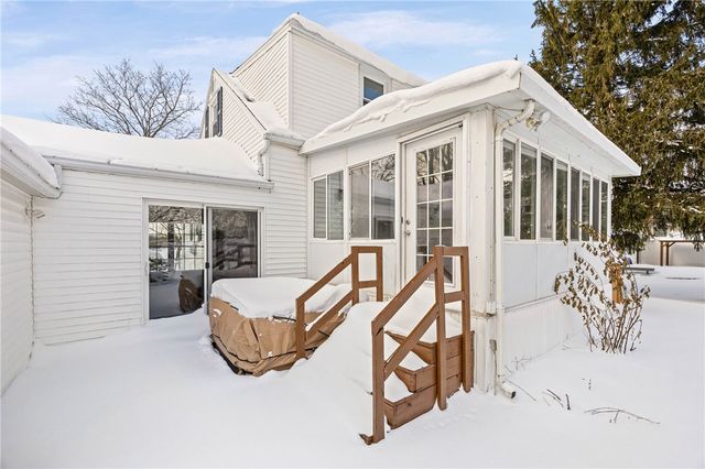 998 Washington Street, Ogden, NY 14559