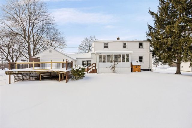 998 Washington Street, Ogden, NY 14559