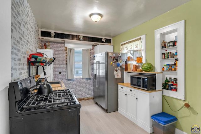 101 SW Fillmore ST, Topeka, KS 66606