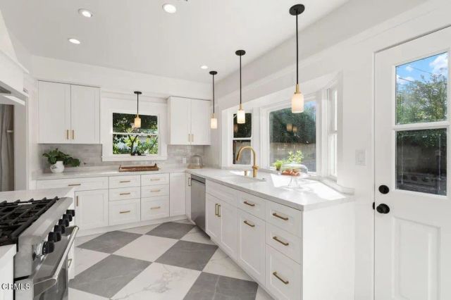 114 W 3rd Street, San Dimas, CA 91773