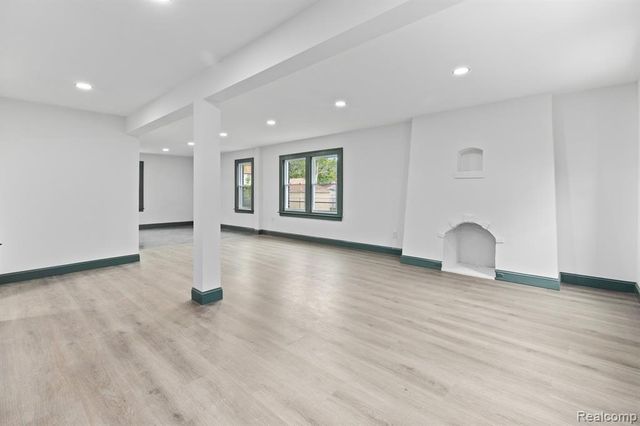 15781 Washburn Street, Detroit, MI 48238